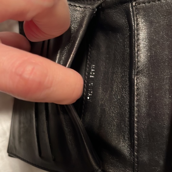 Authentic Chanel patten leather wallet - Picture 16 of 16